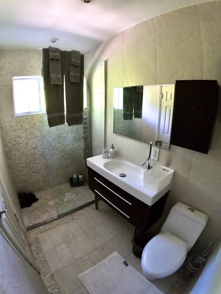 Local lawn mowing service in Miami, FL - Ease Advantage