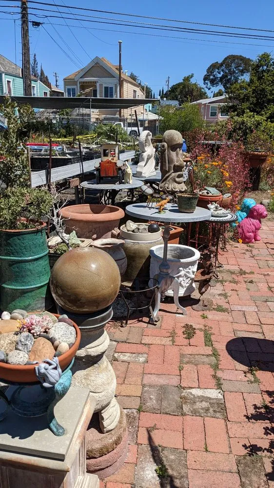 Expert garden landscaping in Oakland, CA by east bay wilds