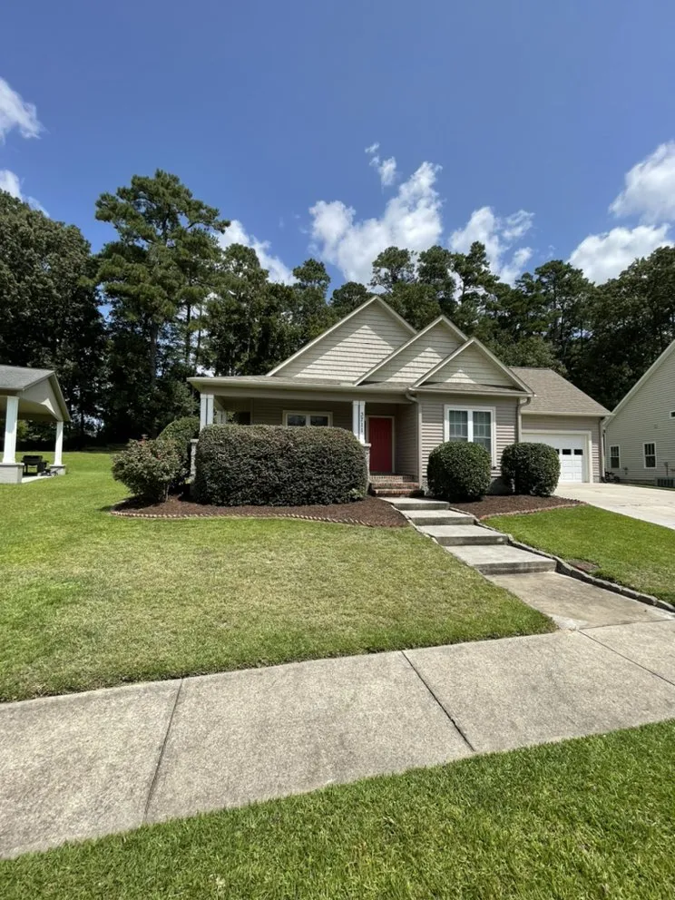 Top-rated landscape design in Winterville, NC by East Coast Cutz & Construction