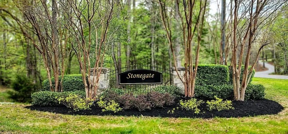 Professional yard cleanup service in Fredericksburg, VA - East Coast Lawn Care