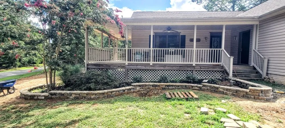 Affordable lawn mowing service experts serving Fredericksburg, VA - East Coast Lawn Care