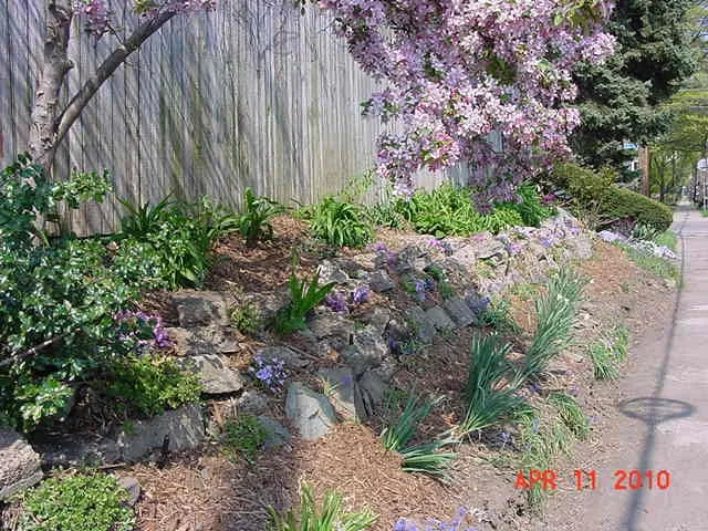 Local garden landscaping in Pittsburgh, PA by East End Landscaping