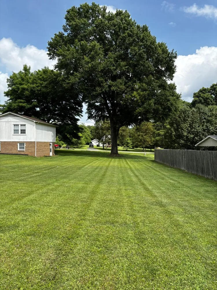 Affordable yard maintenance in Eden, NC - East Hardscaping & Lawncare