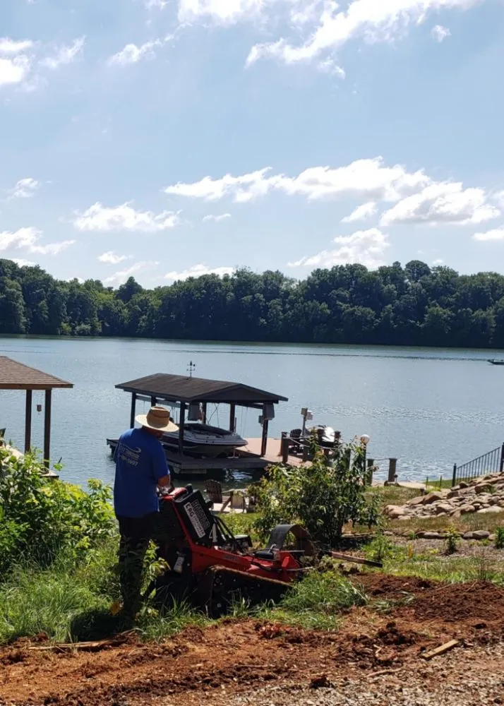 Professional yard maintenance in Loudon, TN by East Tennessee Iirrigation and Landscape