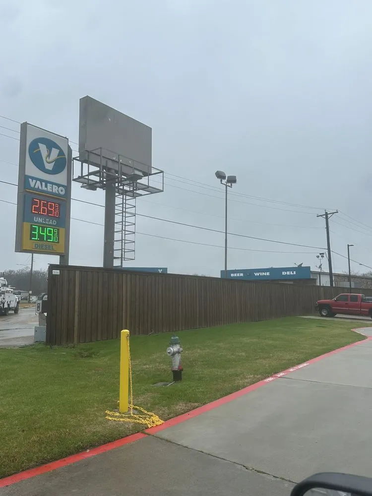 Custom landscaping services near you in Sulphur Springs, TX by East Texas Landscaping