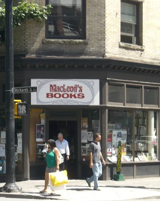 Reliable lawn mowing service near you in Corpus Christi, TX by East to West Landscaping Services