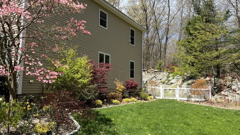 Trusted yard maintenance in Beverly, MA - EastCoast Landscaping