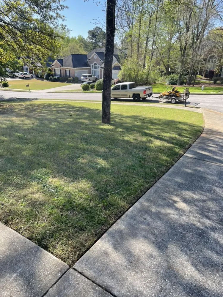 Trusted lawn mowing service experts serving Douglasville, GA - Eastens Lawn Services