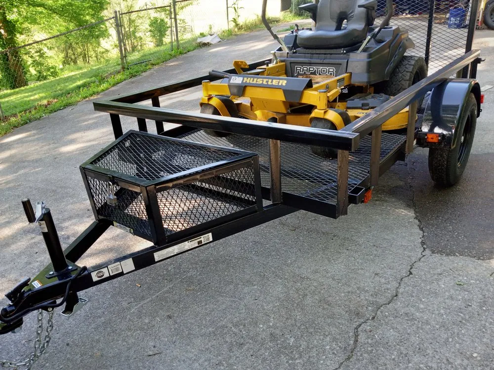 Expert landscaping services experts serving Knoxville, TN - Easterday Emporium