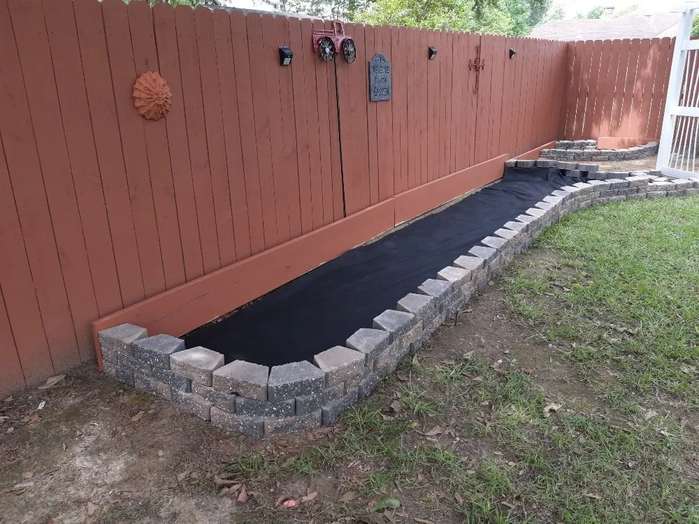 Custom residential landscaping experts serving Picayune, MS - Easterling Brothers