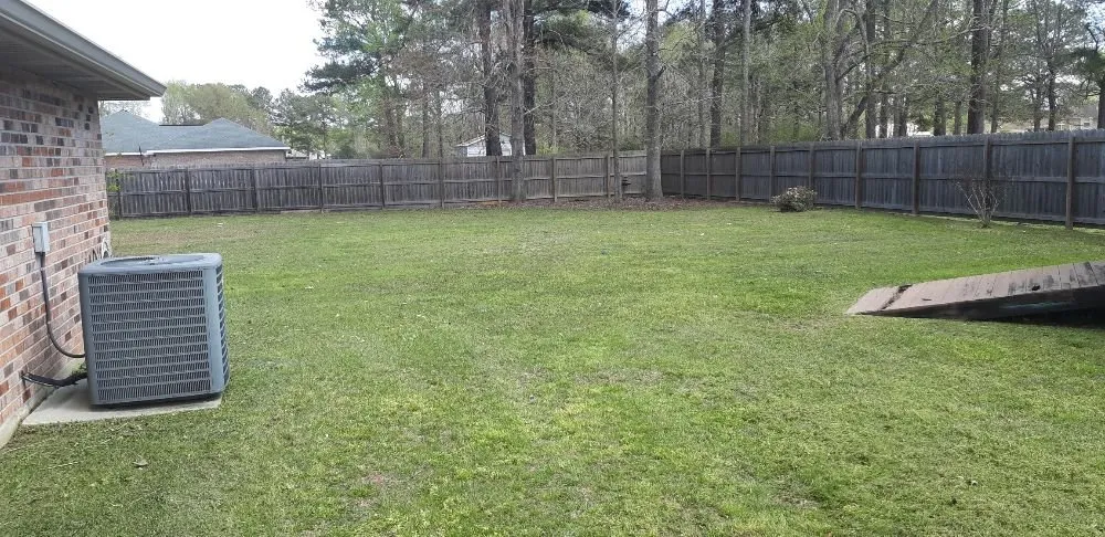 Affordable yard maintenance near you in Picayune, MS by Easterling Brothers