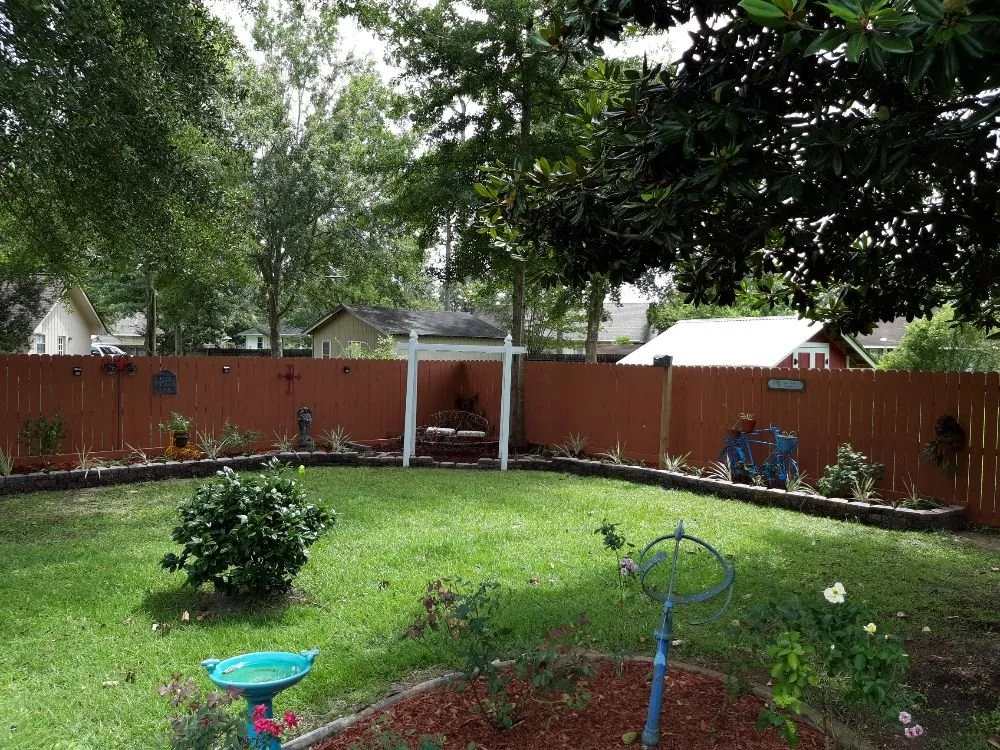 Trusted yard maintenance for homes in Picayune, MS by Easterling Brothers