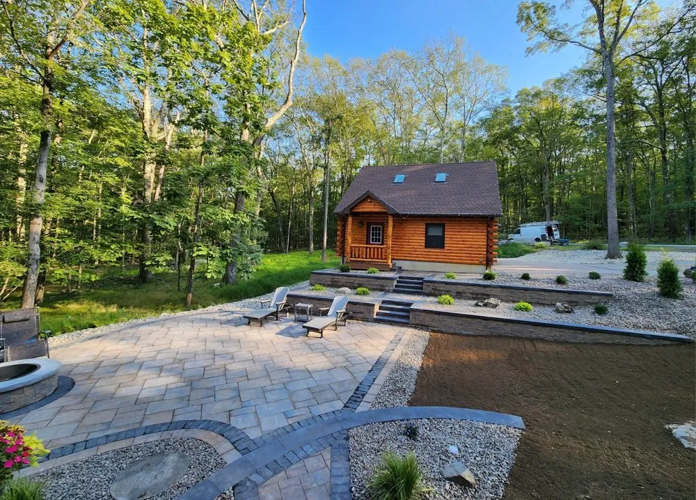 Reliable lawn mowing service experts serving Middletown, NY - Eastern Landscaping