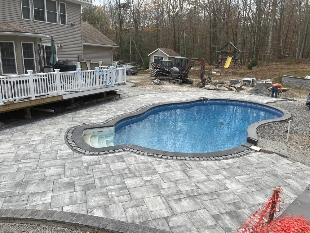 Affordable yard maintenance for residential properties in Middletown, NY by Eastern Landscaping
