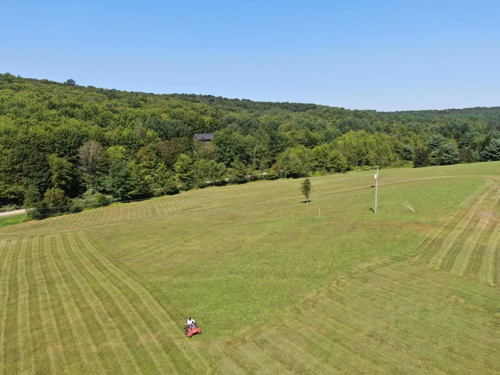 Affordable yard cleanup service in Syracuse, NY by Eastern Landscaping