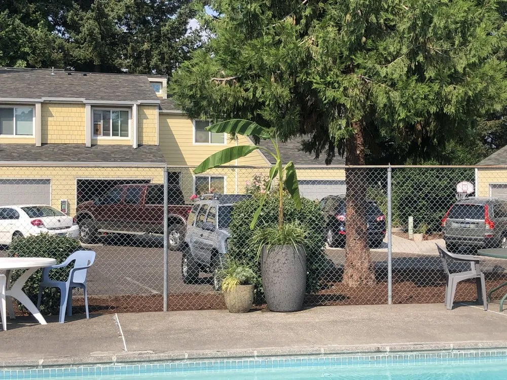 Trusted yard maintenance experts serving Salem, OR - Eastman Landscape maintenance