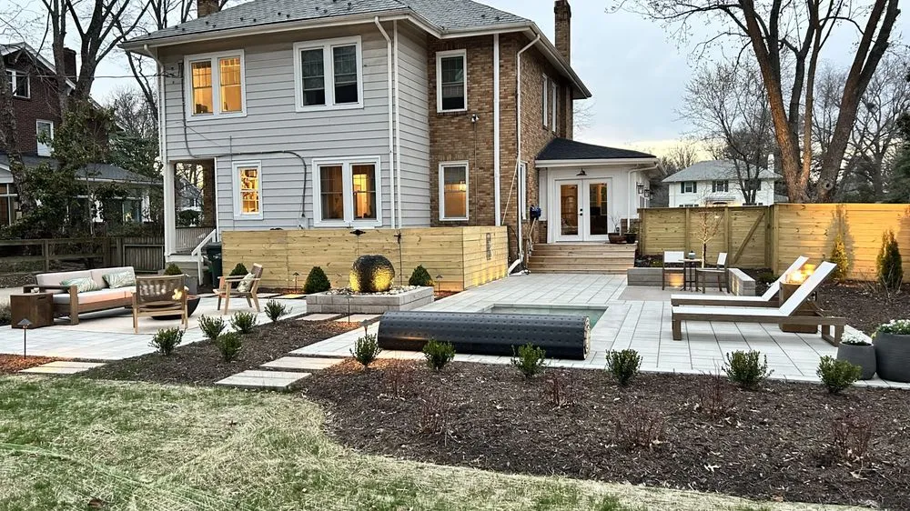 Custom landscaping services in Poquoson, VA by Easton Outdoors