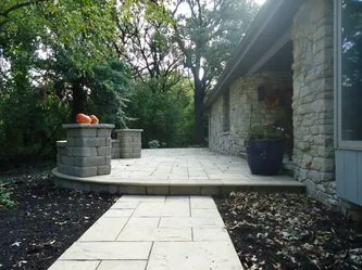 Custom landscaping services in Forest City, IA by Eastvold Landscaping