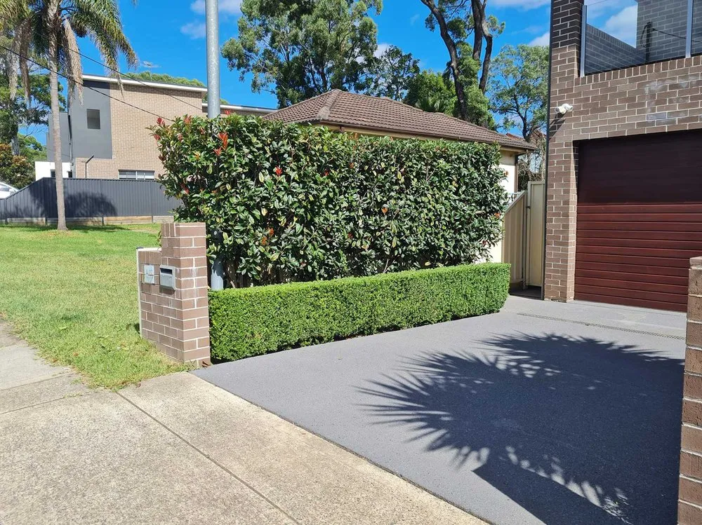 Top-rated yard maintenance for homes across Philadelphia, PA - Eastwick Lawn Services