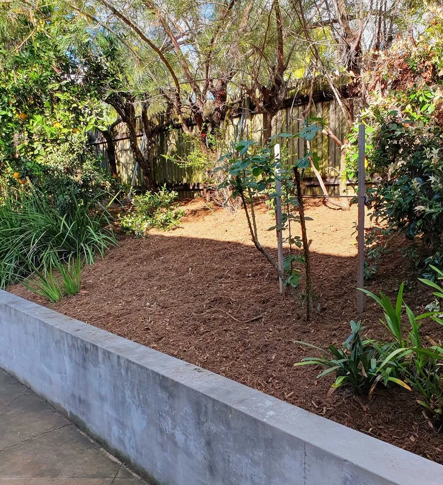 Local landscaping services in Philadelphia, PA - Eastwick Lawn Services