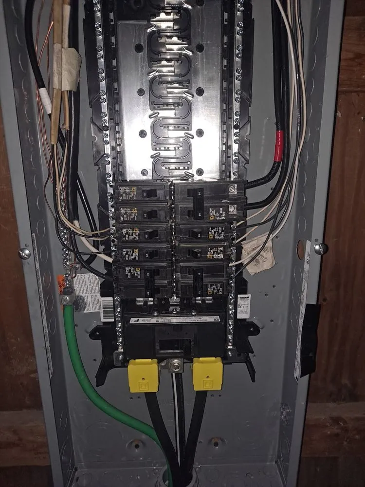 Reliable yard maintenance for year-round maintenance in Columbia City, IN by Eastwood Services