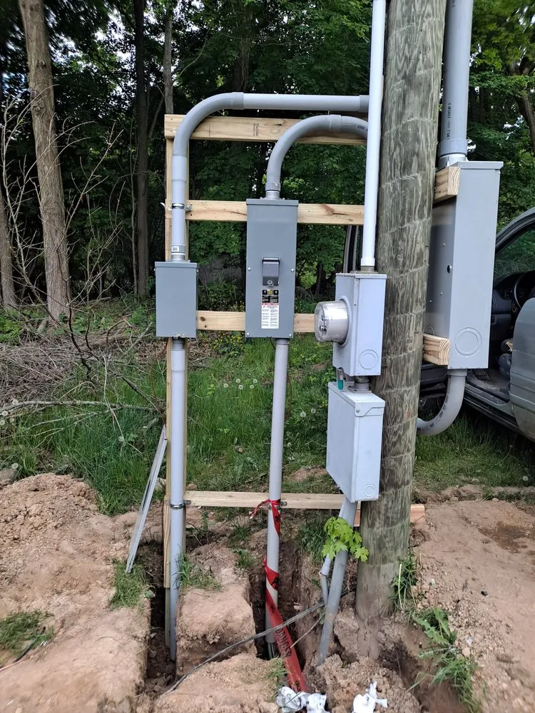 Top-rated yard cleanup service for homes across Columbia City, IN - Eastwood Services