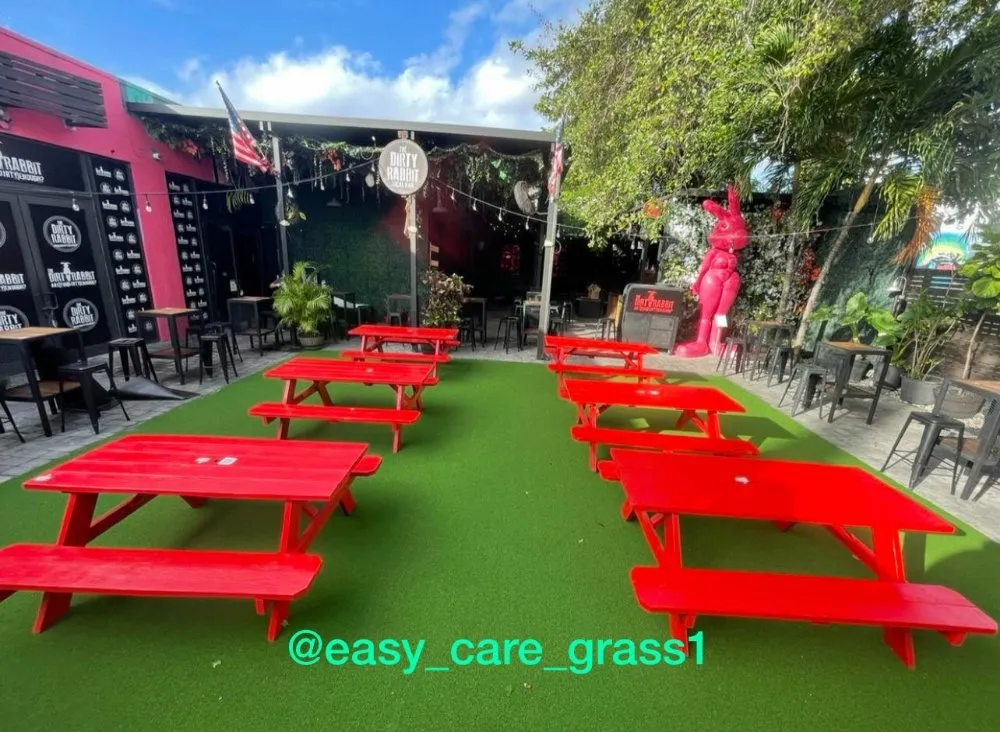 Affordable garden landscaping for beautiful yards in Hialeah, FL by Easy Care Grass