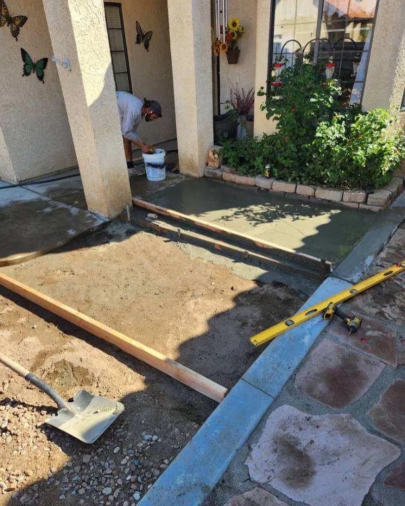 Top-rated landscaping services in Apple Valley, CA by Easy Clean Up and Landscaping