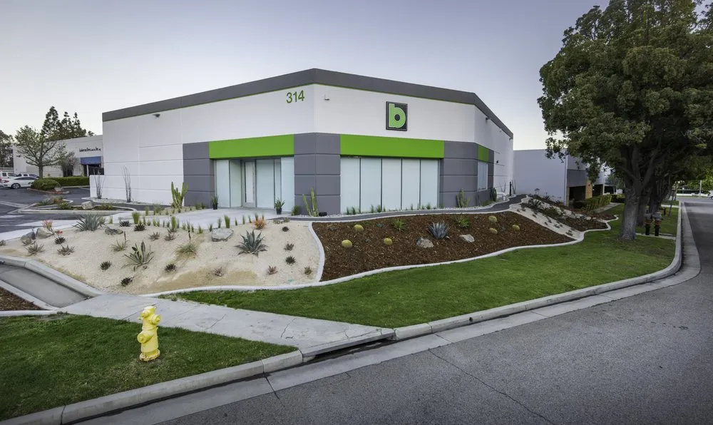 Local garden landscaping in Mira Loma, CA by Easy Green Landscaping