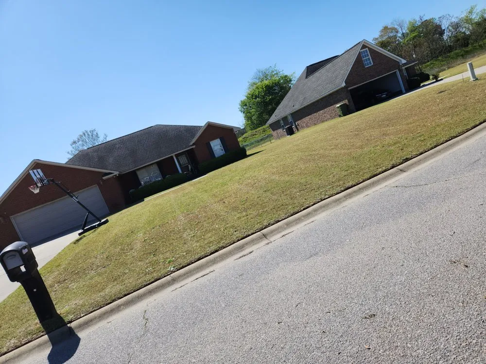 Top-rated lawn mowing service for year-round maintenance across Sumter, SC - Easy Lawn Finishing