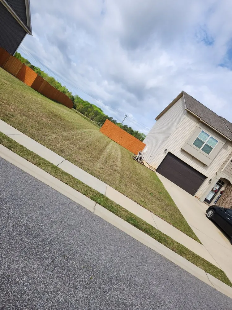 Custom lawn mowing service experts serving Sumter, SC - Easy Lawn Finishing