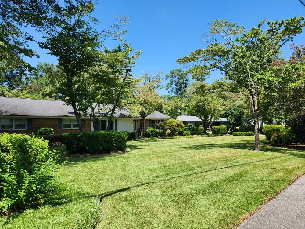 Custom outdoor landscaping experts serving Sumter, SC - Easy Lawn Finishing