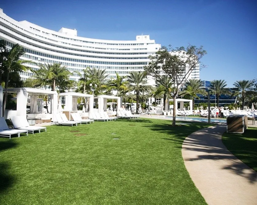 Reliable lawn mowing service for residential properties in Miami, FL by EasyGrass