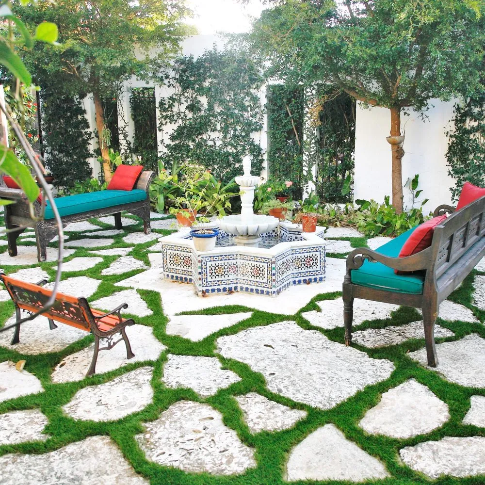 Expert yard cleanup service experts serving Miami, FL - EasyGrass