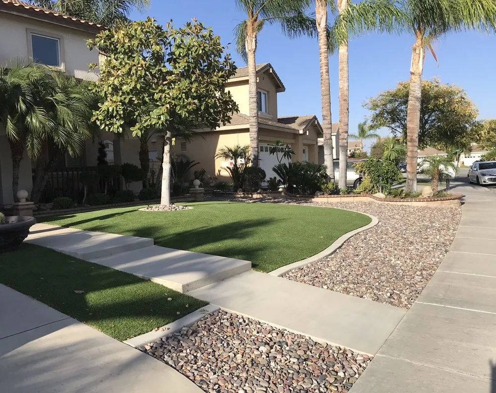 Expert yard cleanup service for beautiful yards across Pasadena, CA - EasyTurf