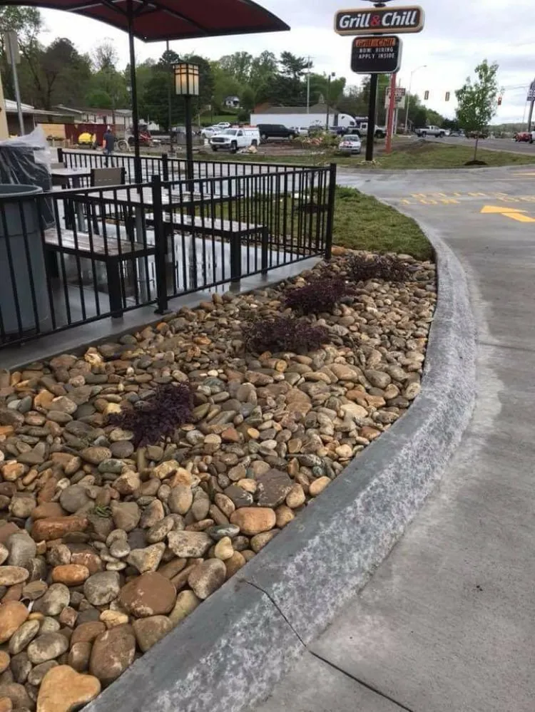 Local lawn mowing service experts serving Delano, TN - Eaton Landscape and Supplies