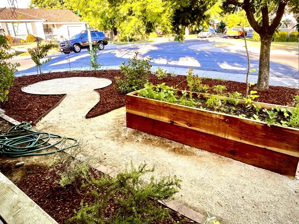 Professional lawn mowing service in San Diego, CA by EatScapes Landscaping