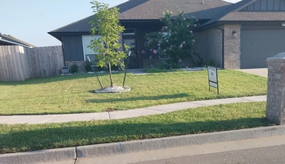 Custom outdoor landscaping experts serving Oklahoma City, OK - Eazy Care Landscaping