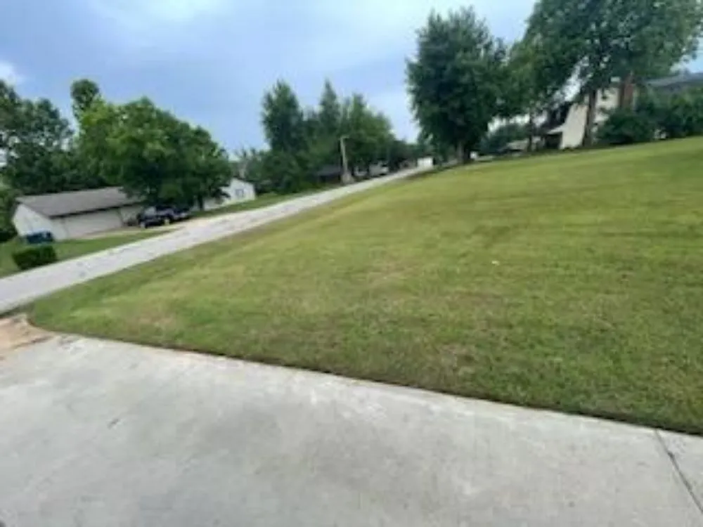 Trusted lawn mowing service for year-round maintenance across Oklahoma City, OK - Eazy Care Landscaping
