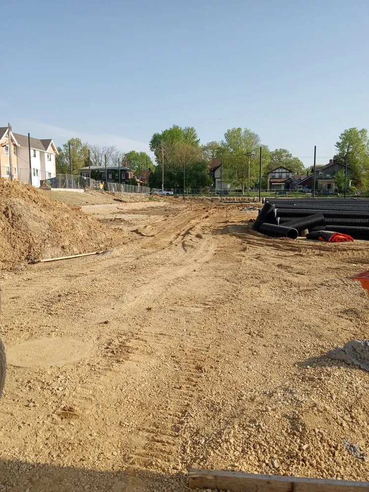 Custom landscaping services in De Soto, MO by Eazy Does It Stonework and Hardscapes