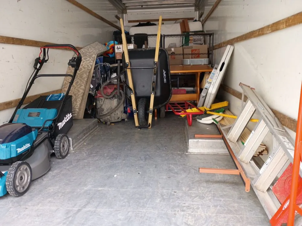 Affordable garden landscaping in Columbus, OH - Eazy Moving And Landscaping