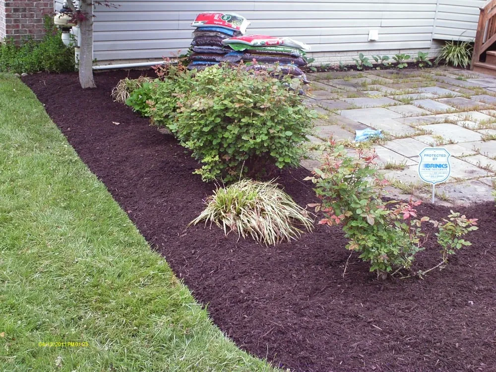 Reliable yard cleanup service experts serving Ellicott City, MD - EB Landscaping And Home Improvement