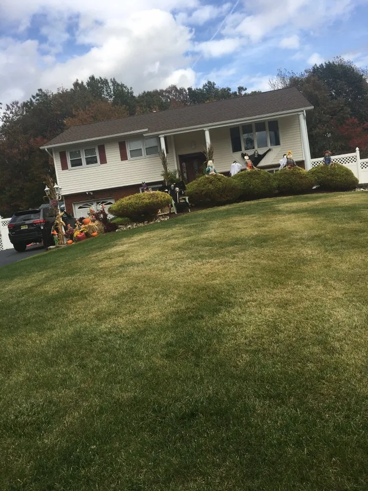 Custom garden landscaping in Freehold, NJ - EB Landscaping