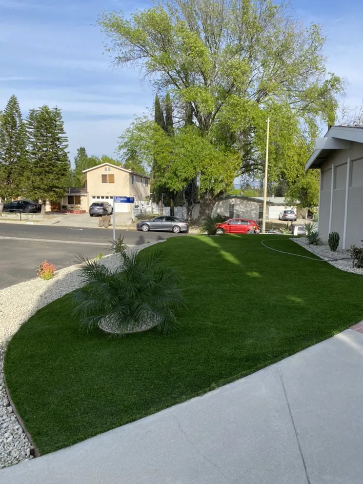 Trusted residential landscaping experts serving Santa Clarita, CA - EB lanpscaping