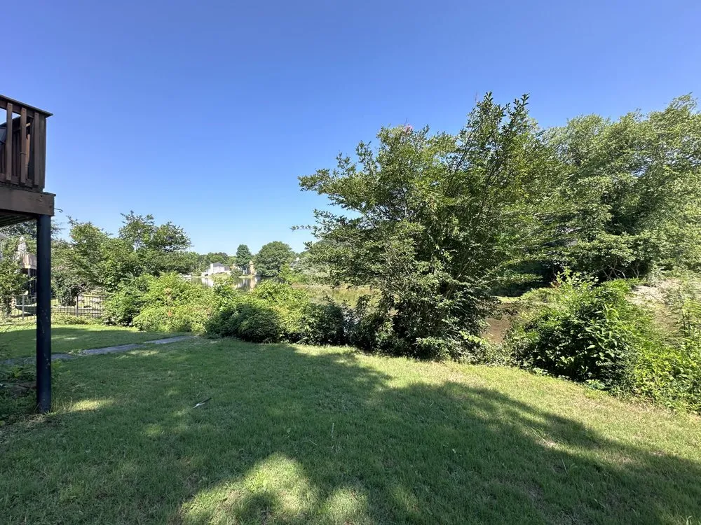 Reliable lawn care service for homes across Morrow, GA - Eben Ezen