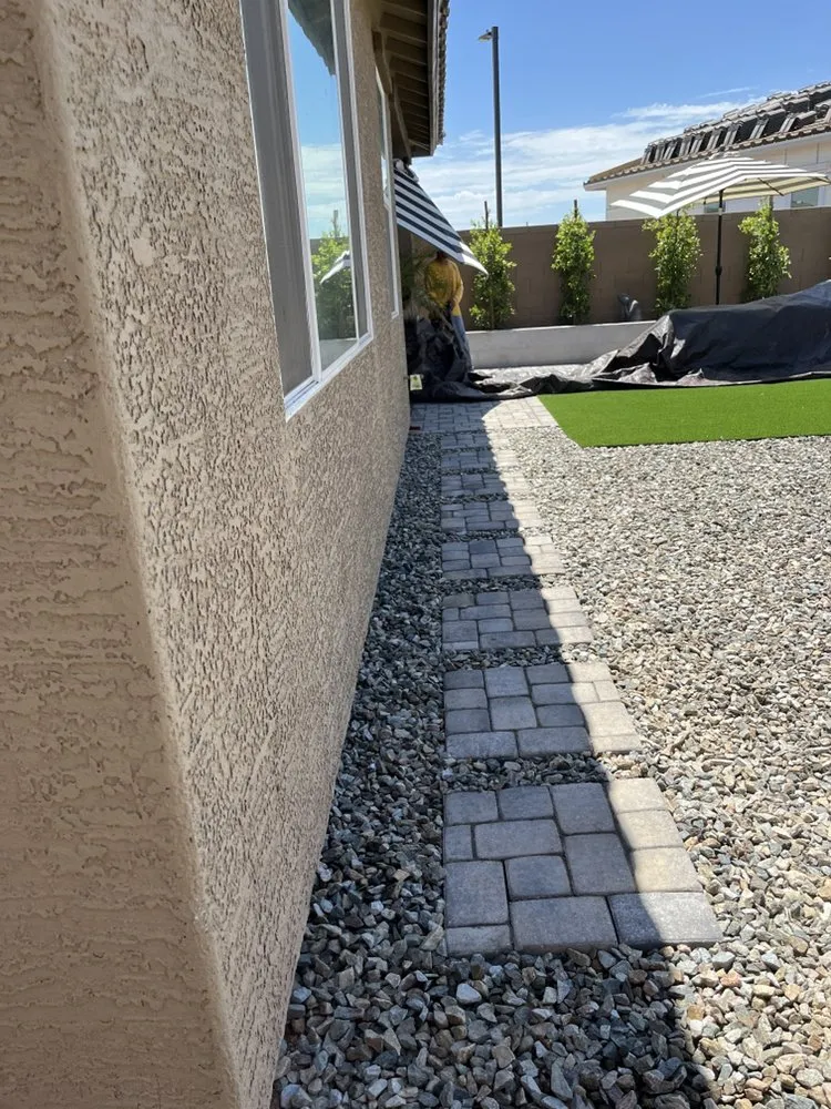 Affordable garden landscaping in Scottsdale, AZ - Eben Ezer Landscape & Hardscape