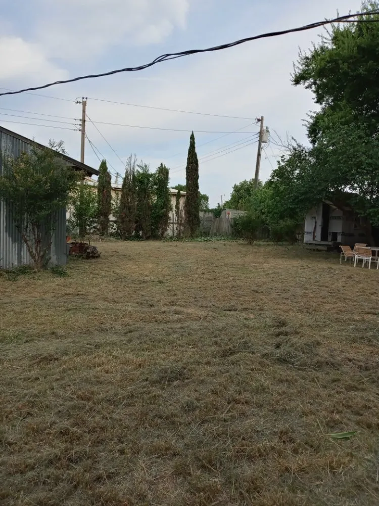 Trusted yard maintenance in Mesquite, TX by Ebenezer landscaping