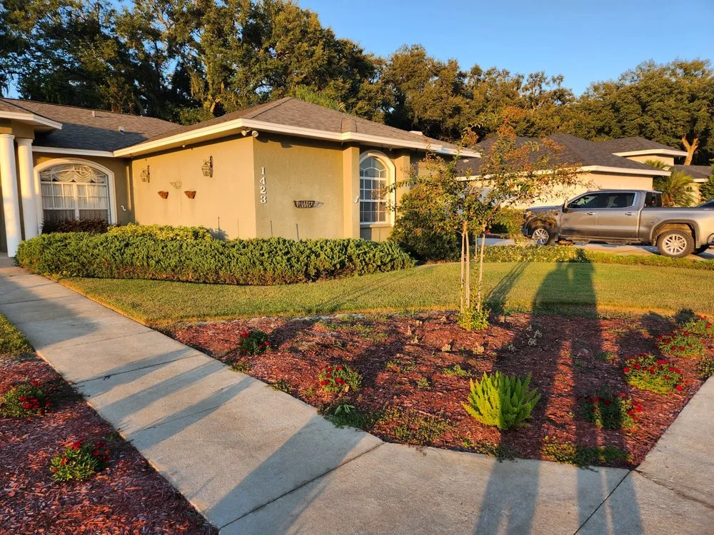 Custom garden landscaping for homes in Lakeland, FL by EBP Landscaping