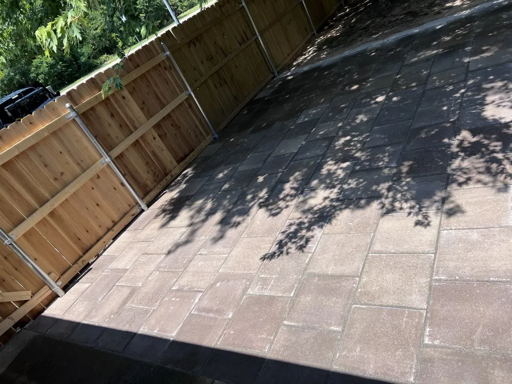 Top-rated garden landscaping in Oklahoma City, OK by Ec Landscape And Welding