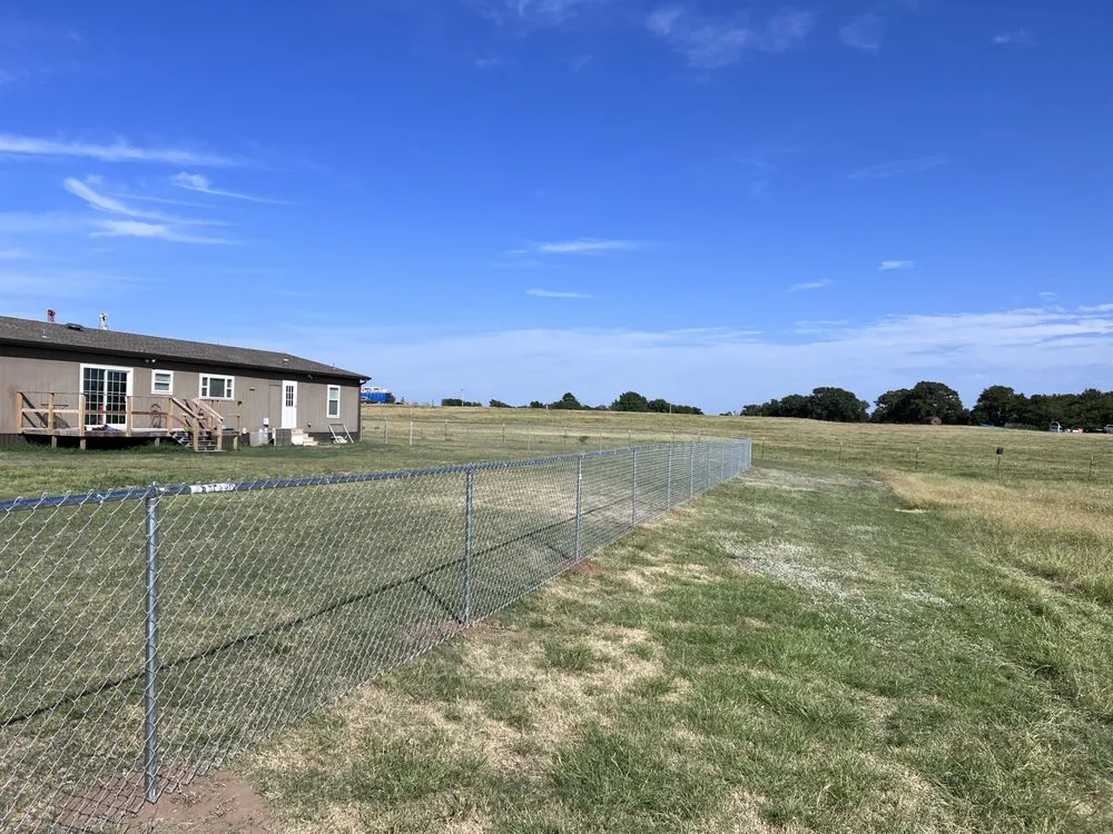 Professional yard cleanup service experts serving Oklahoma City, OK - Ec Landscape And Welding